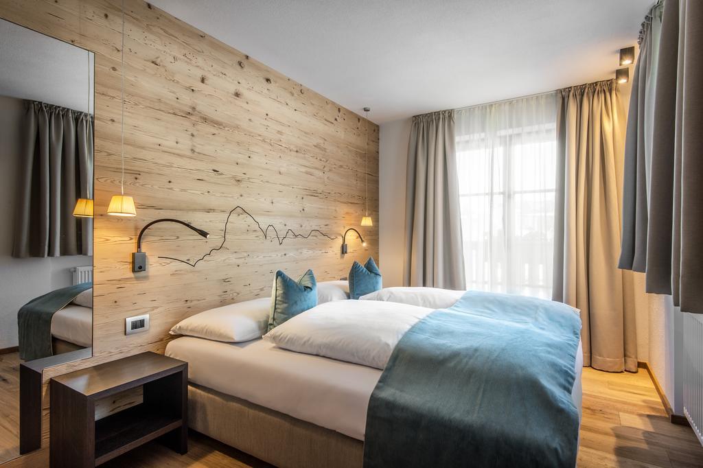 Chalet Prades Dolomiti Lodges لا فيلا الغرفة الصورة
